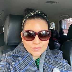 Meet your Posher, Evelyn